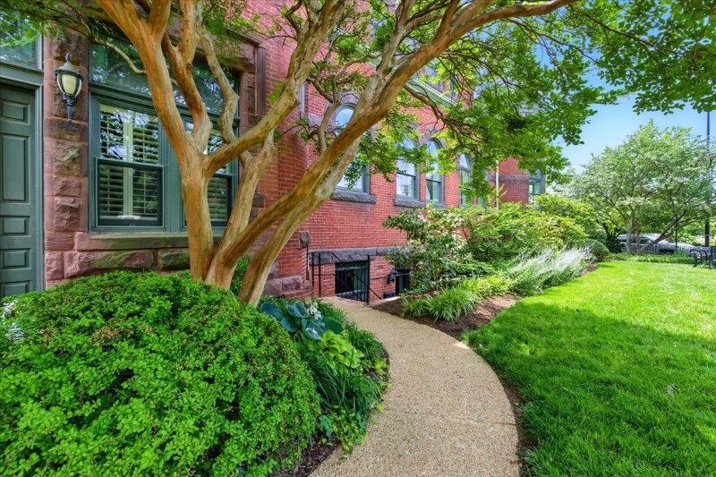 901 South Carolina Ave SE in Washington, DC - Building Photo