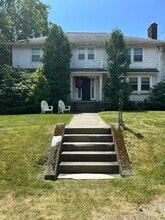 44 Frederick St in Newton, MA - Foto de edificio - Building Photo