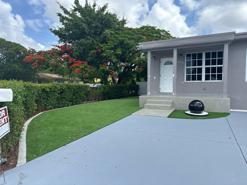 3095 W Flagler St in Miami, FL - Building Photo