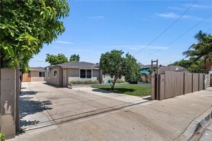 2513 W Occidental St in Santa Ana, CA - Building Photo