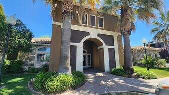 8434 Walerga Rd in Antelope, CA - Building Photo