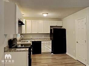 1316 Amber Acres Ln in Knightdale, NC - Foto de edificio - Building Photo