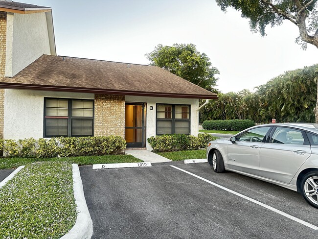 1010 Parkside Green Dr in Greenacres, FL - Building Photo - Building Photo