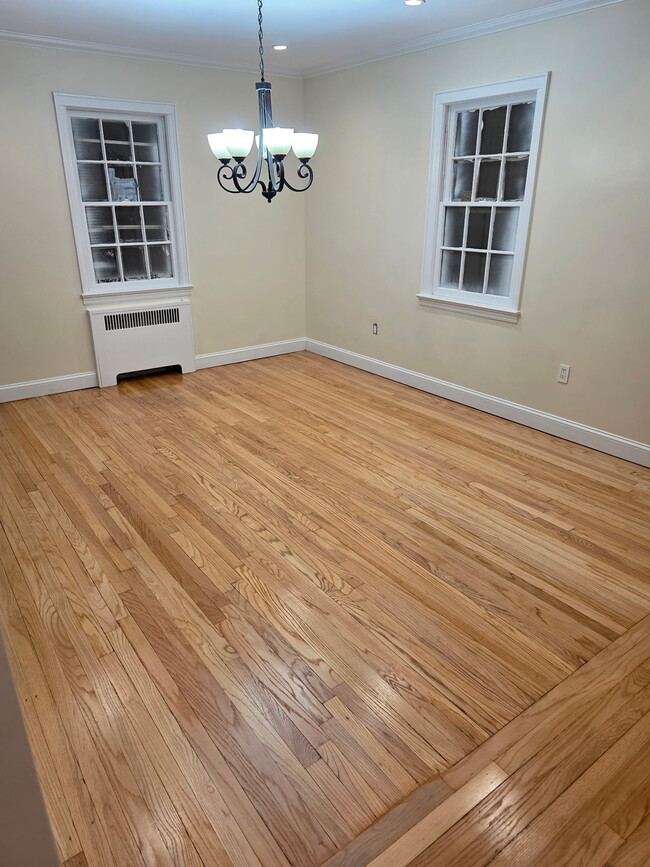 109 Beverly Rd in Hempstead, NY - Building Photo - Building Photo