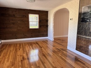 26 Barbara St in West Haven, CT - Building Photo - Building Photo
