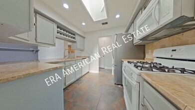 10 Lake Lorraine Cir in Shalimar, FL - Building Photo - Building Photo