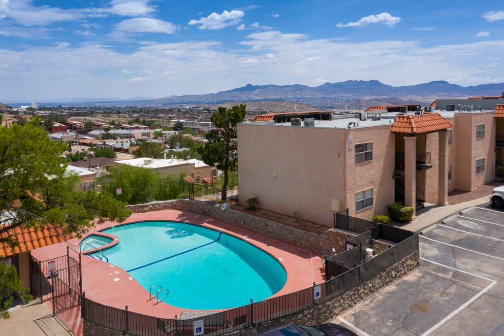 Overlook Apartments El Paso, TX Apartments