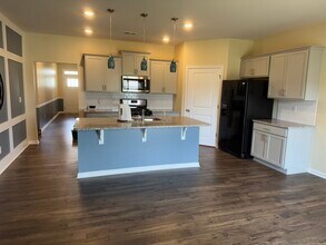 839 Barlow Ln in Woodruff, SC - Building Photo - Building Photo