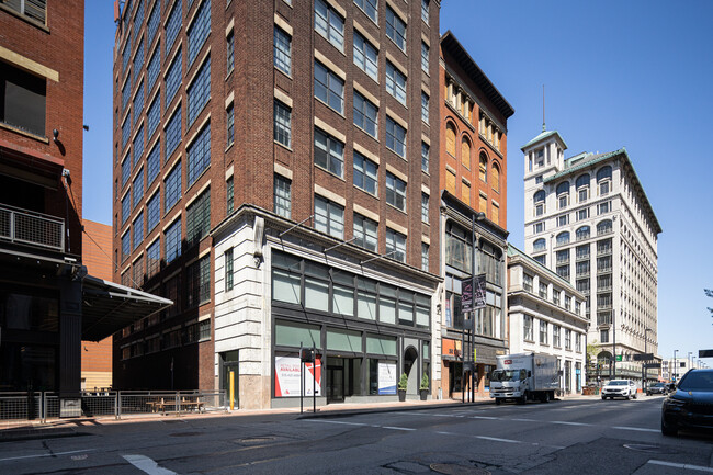 Sixth Street Exchange in Cincinnati, OH - Building Photo - Primary Photo