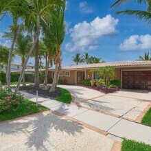 2810 NE 48th Ct in Lighthouse Point, FL - Building Photo - Building Photo