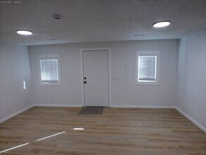 8208 W 81st St in Overland Park, KS - Building Photo - Building Photo