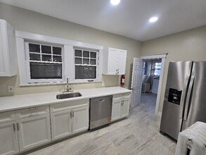 107 N East Ave in Vineland, NJ - Building Photo - Building Photo