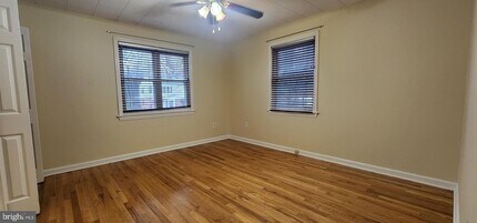 5830 Biscayne Dr in Alexandria, VA - Building Photo - Building Photo