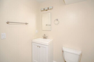 415 W Armitage Ave in Chicago, IL - Building Photo - Building Photo