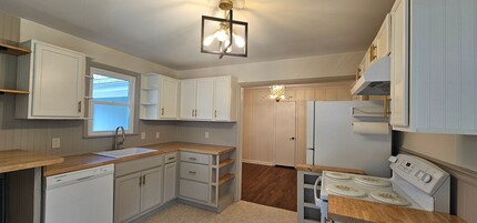 303 W Monticello Ave in Goodlettsville, TN - Building Photo - Building Photo