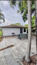 22830 Old Dixie Hwy in Miami, FL - Building Photo - Building Photo