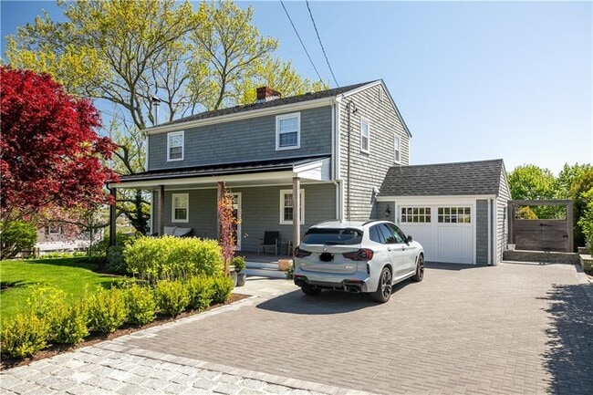 property at 2 Bailey Terrace