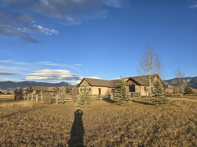 45 Spain Bridge Cir Dr in Belgrade, MT - Building Photo - Building Photo