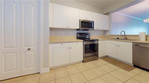 7808 Regal Heron Cir-Unit -2-104 in Naples, FL - Building Photo - Building Photo