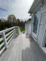 352 Thoreau St in Concord, MA - Building Photo