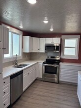 2210 Jackson Ave in Ogden, UT - Foto de edificio - Building Photo