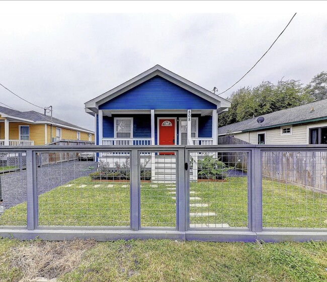 808 E 32nd St in Houston, TX - Building Photo - Building Photo