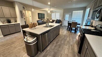 252 Drumcliffe Dr in Haslet, TX - Building Photo - Building Photo