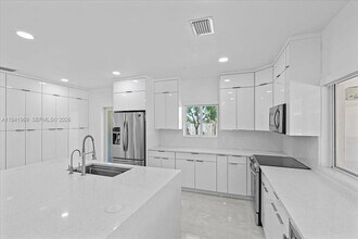 24555 SW 167th Ave in Homestead, FL - Building Photo - Building Photo