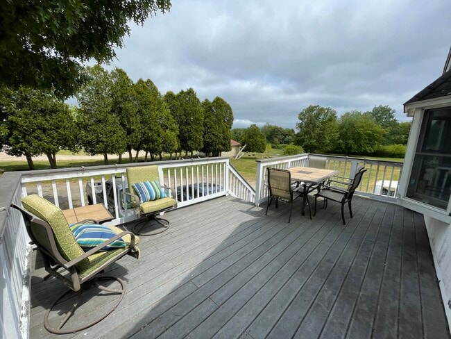 161 Shore Rd, Unit Apartment 2nd floor