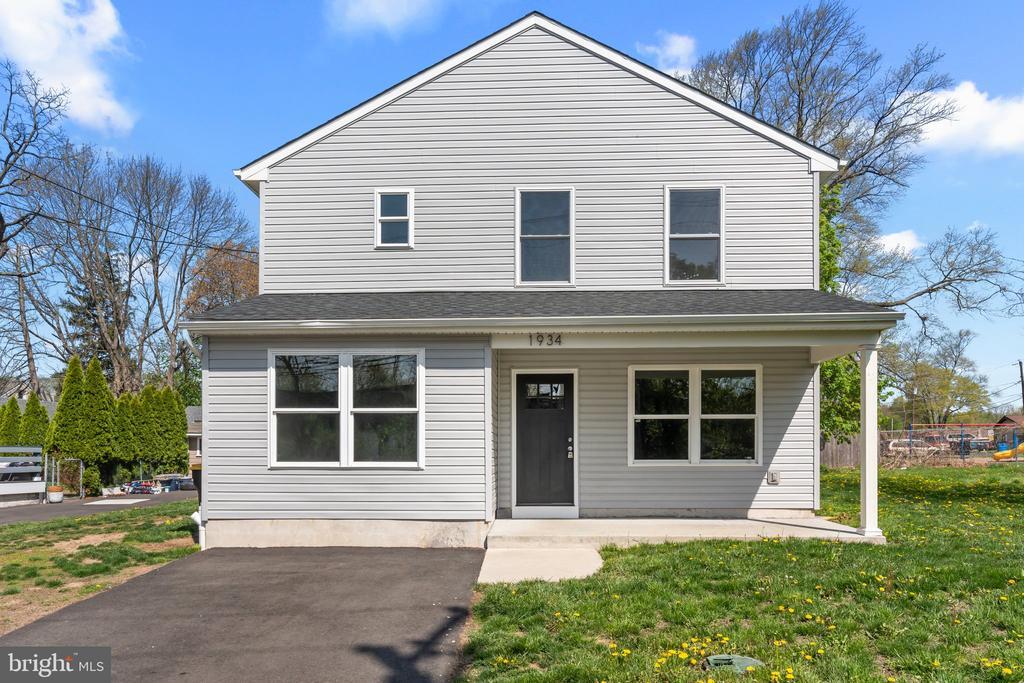 1934 Ford Rd in Bristol, PA - Building Photo