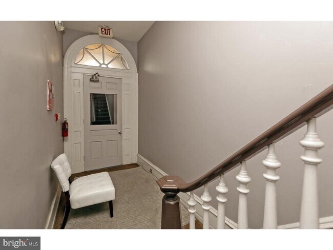 2306 Spruce St in Philadelphia, PA - Building Photo - Building Photo