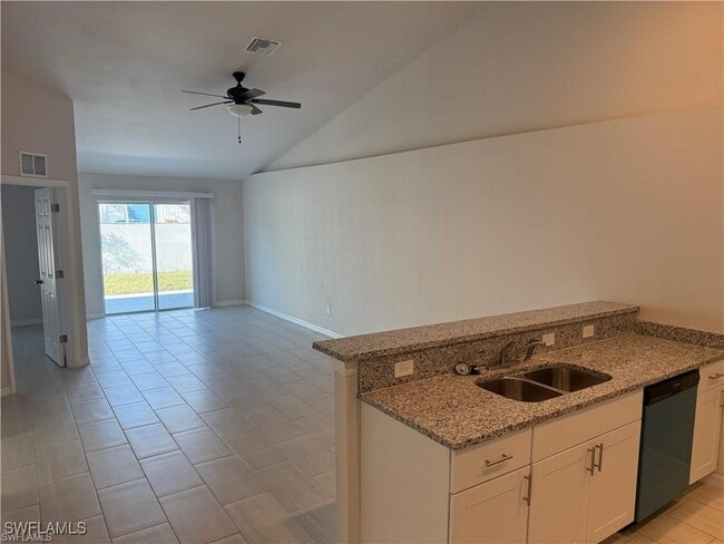 1921 NE 6th St in Cape Coral, FL - Building Photo - Building Photo