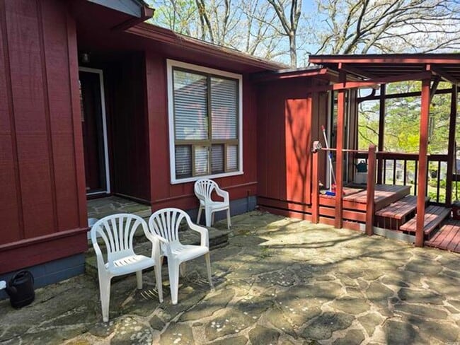 property at 127 Shorthaven Ln