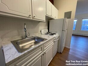 78 S Huntington Ave in Boston, MA - Building Photo - Building Photo