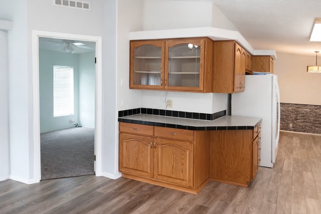 2806 Sharon Dr in Post Falls, ID - Building Photo - Building Photo