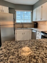 8743 W Cornell Ave in Lakewood, CO - Foto de edificio - Building Photo