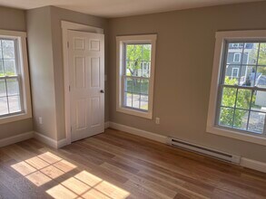 5 Liberty St, Unit 2 in Bath, ME - Building Photo - Building Photo