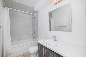 344-368 Tillbury Av in Ottawa, ON - Building Photo - Building Photo