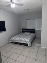 13142 SW 5th St-Unit -0 in Miami, FL - Building Photo - Building Photo