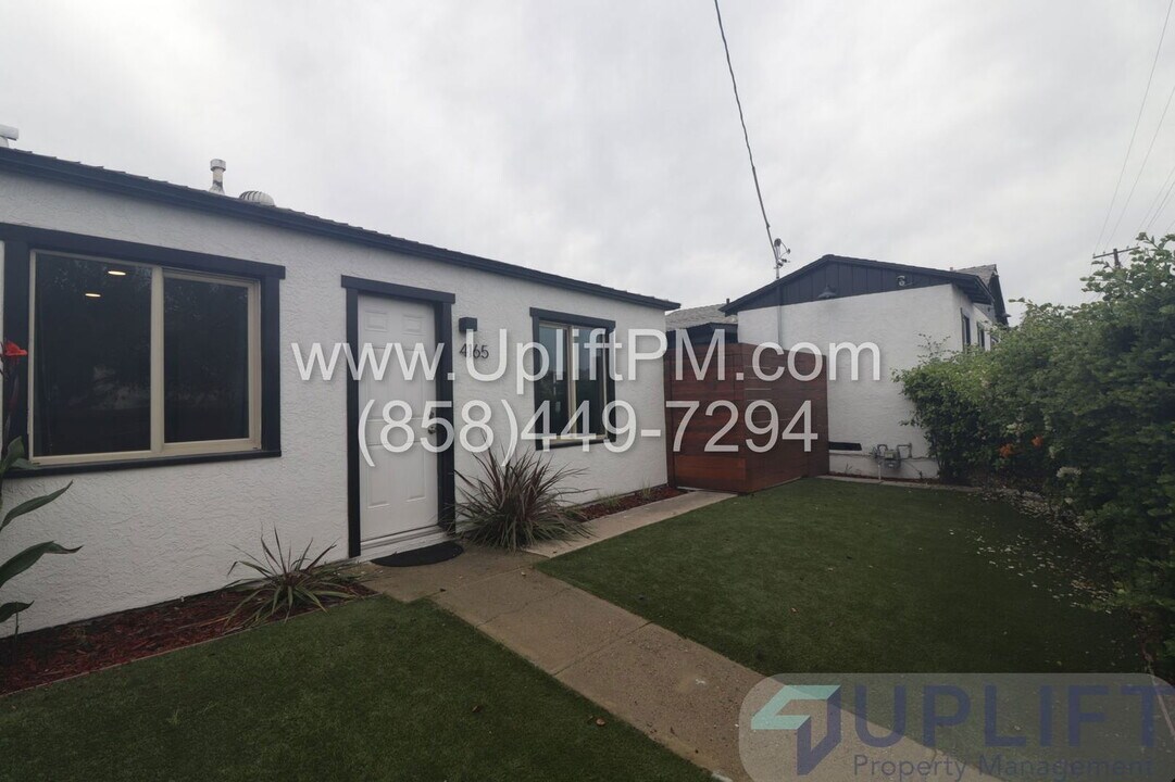 4165 Wightman St in San Diego, CA - Building Photo