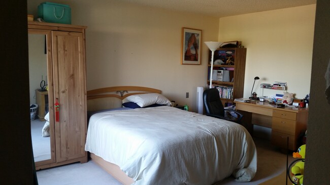 11052 Lower Azusa Rd, Unit 8 in El Monte, CA - Building Photo - Building Photo