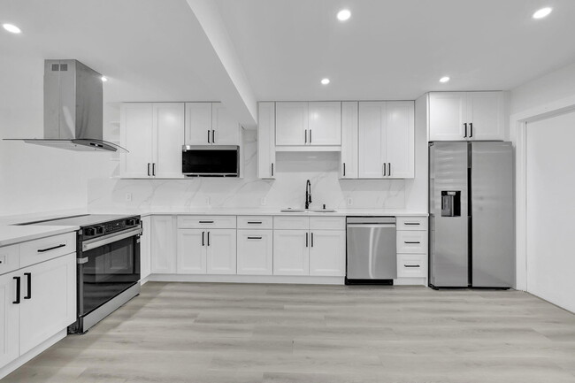 property at 3050 N Palm Aire Dr