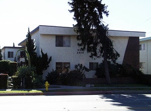 The Web Apartments in Los Angeles, CA - Building Photo - Building Photo