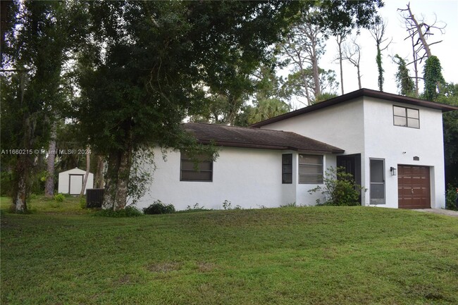 17113 Russell Ave in Port Charlotte, FL - Building Photo - Building Photo