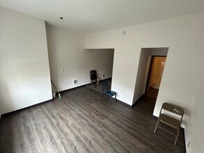 24 NW 4th Ave, Unit Bing Kong Apartment 310 in Portland, OR - Building Photo - Building Photo