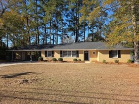 2489 Broughton St in Orangeburg, SC - Building Photo