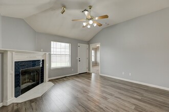 312 SW 40th St in Moore, OK - Building Photo - Building Photo