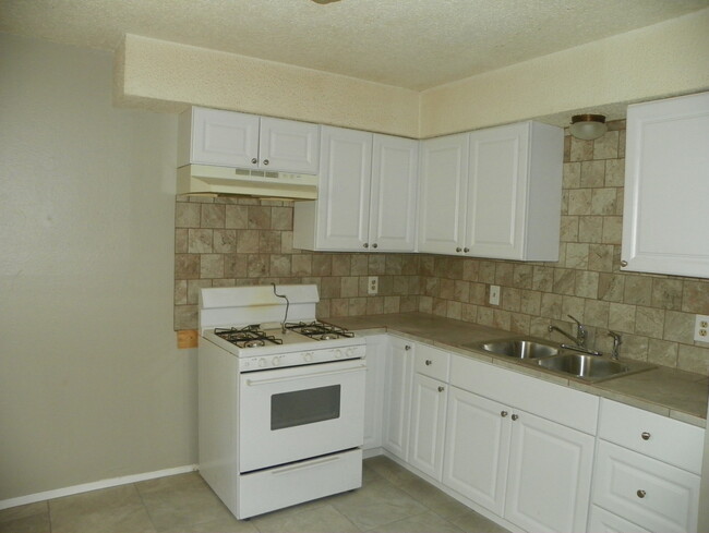 property at 2007 E 16th St