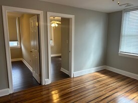 301 W Independence St, Unit 2nd floor in Orwigsburg, PA - Building Photo