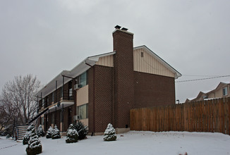 The Commandant in Colorado Springs, CO - Foto de edificio - Building Photo